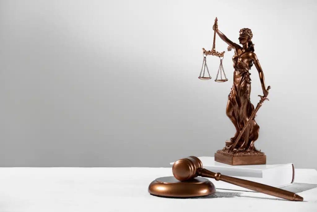 Jak sekcja z definicjami zwiększyła widoczność kancelarii prawnej o 350 fraz